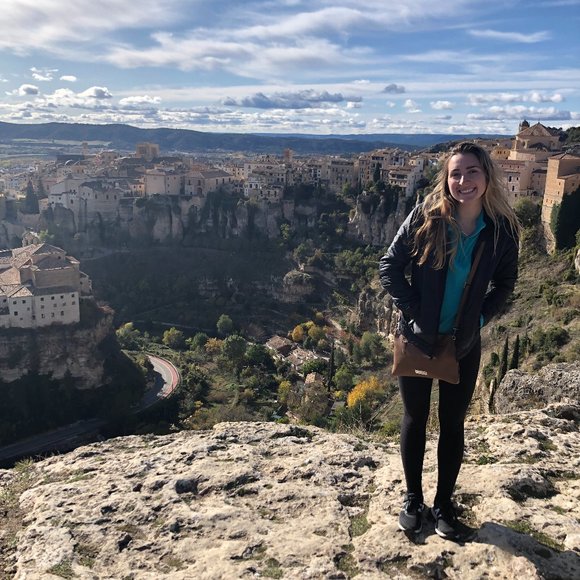 Meet your Posher, Mia - Picture 1 of 2